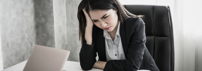 persona con burnout en el trabajo