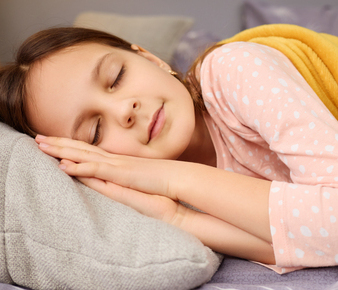 cuantas horas debe dormir un niño