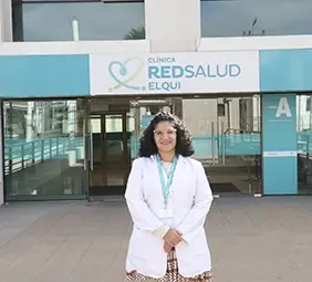 Alejandra Álvarez: directora médica en Clínica RedSalud Elqui