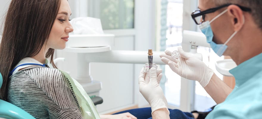 implante dental Redsalud